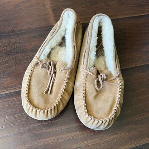 UGG suede leather upper furry lining size 5 slipper